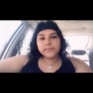 Meet your Posher, Cassandra